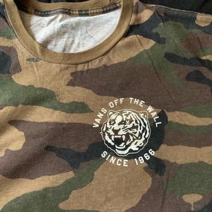 Vans camp T-shirt sz-XXL